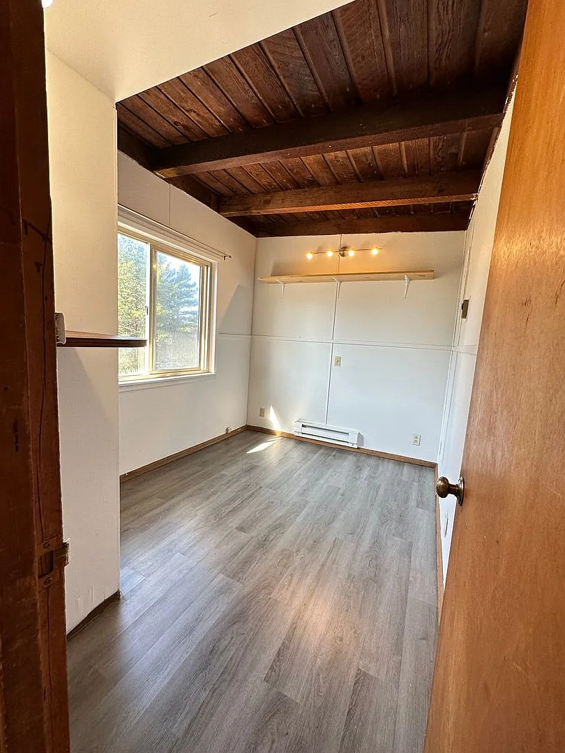 Cabin in Westport — Photo 3