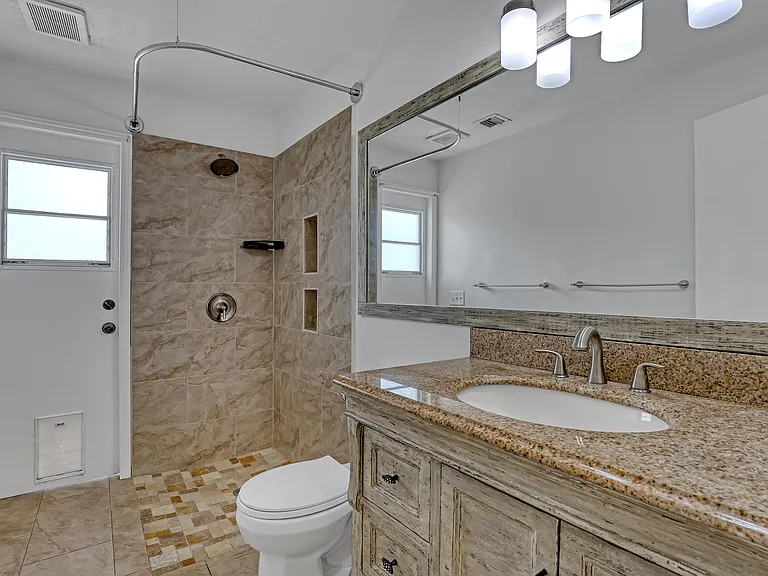 1279 Periwinkle Pl — Photo 10