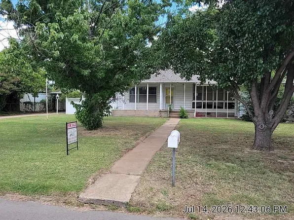 1301 SW C Ave, Lawton, OK 73501