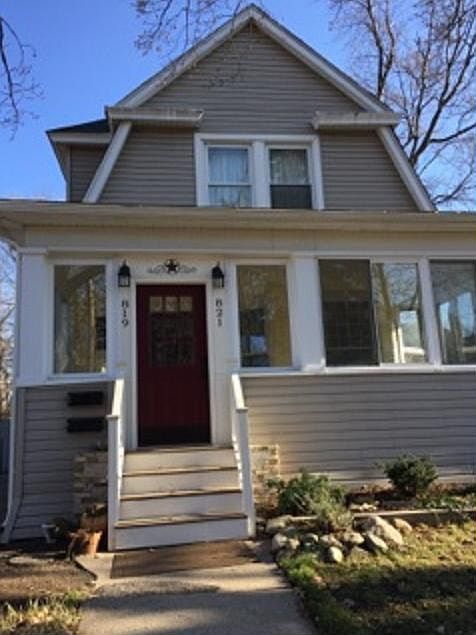 1st image of 821 Batavia Ave