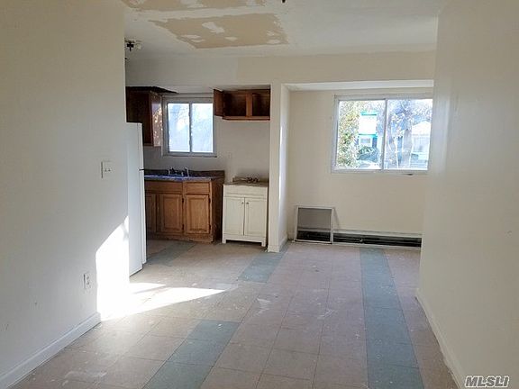 5th image of 41 Division Ave