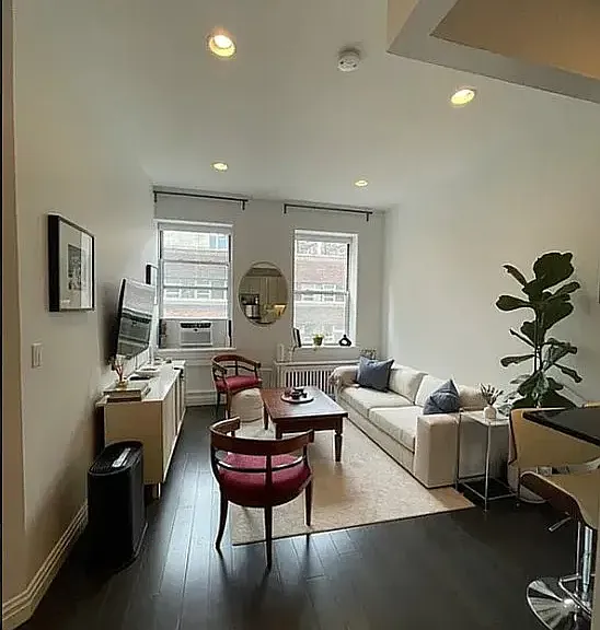 315 W 75th St #3F — Photo 4