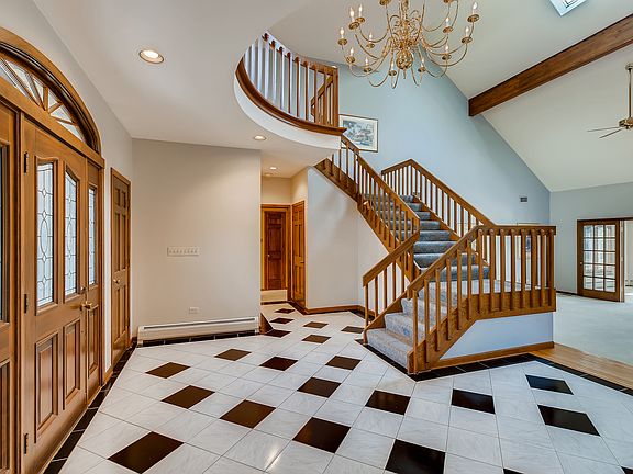 4th image of 8723 Carlisle Ct