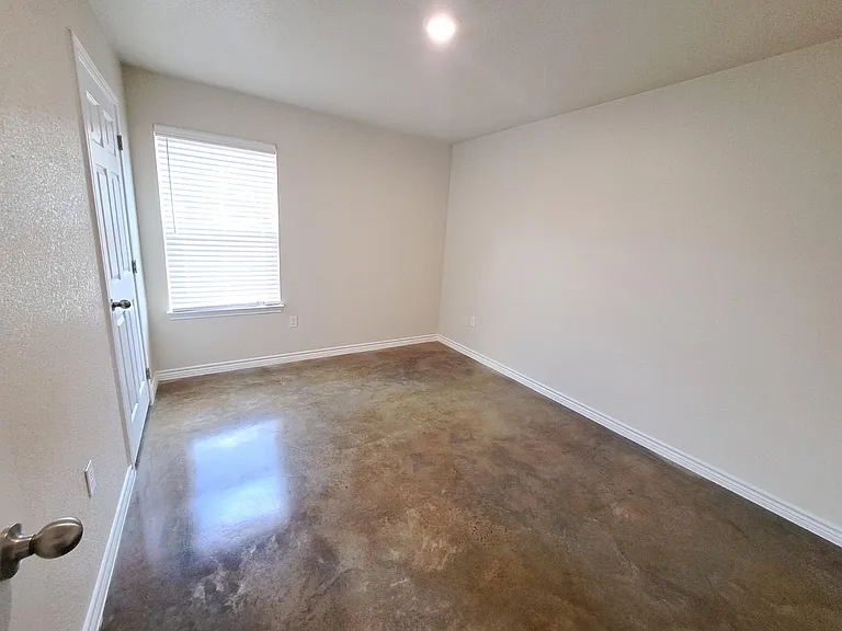1403 Mulford St #A — Photo 13