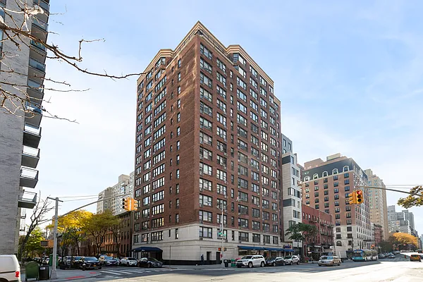 Rented by J Garson LLC | media 22