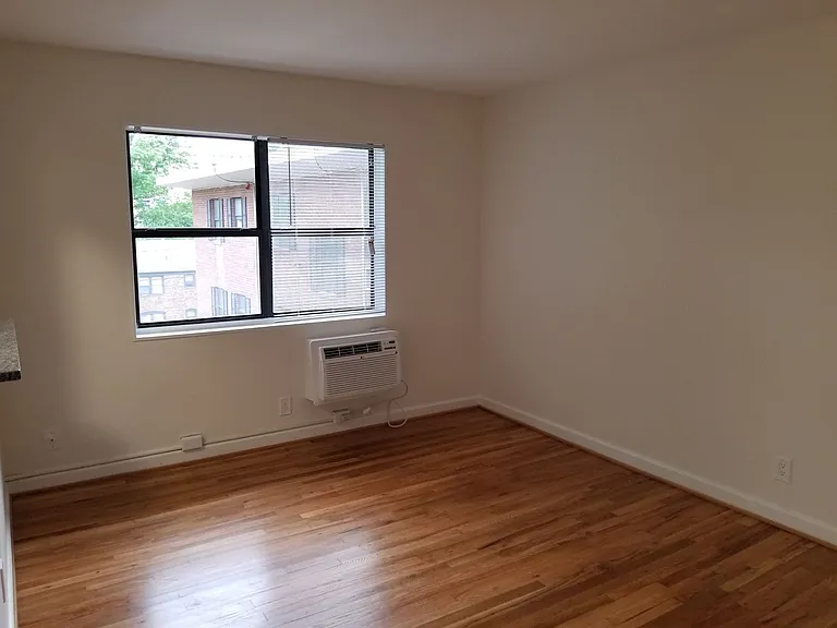 1215 N Quinn Street — Photo 30
