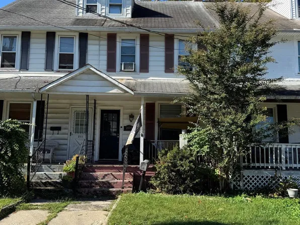 209 Willow St, Delanco, NJ 08075