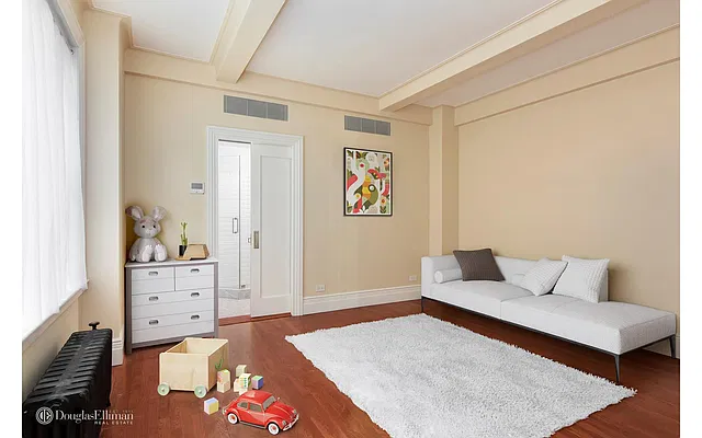 Sold by Douglas Elliman | media 15