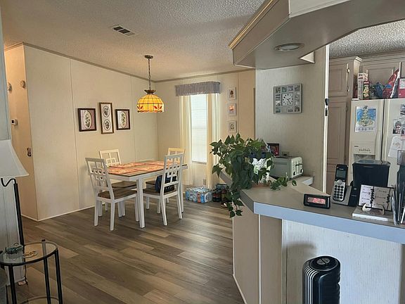 4th image of 996 Lantania Pl #631