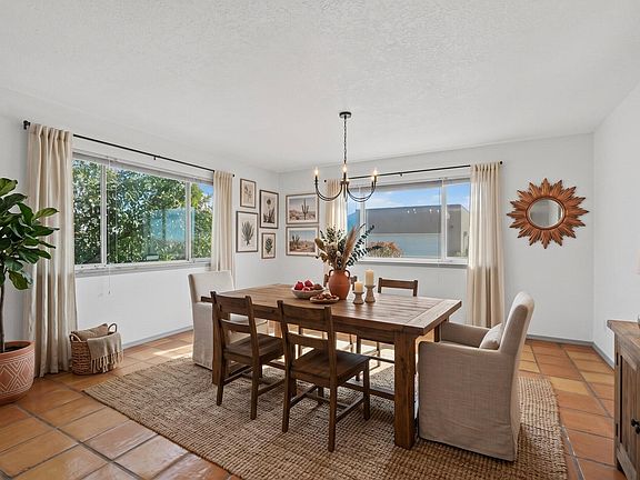 5th image of 150 Silva Ct