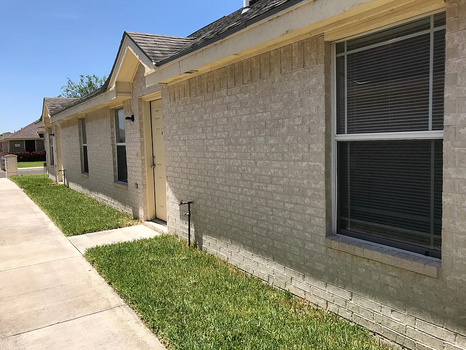 Front of 4 plex