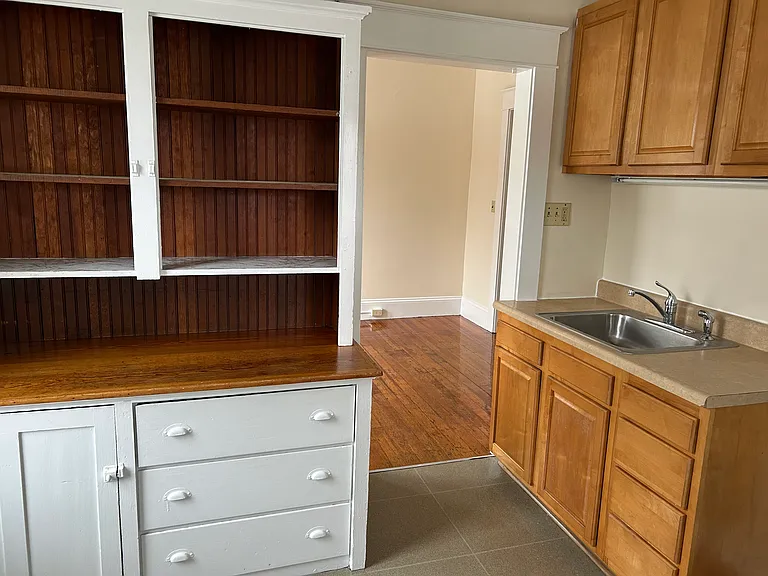 74 High St #8 — Photo 3