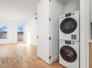 58 Vanderbilt Ave #4M, Brooklyn, NY 11205