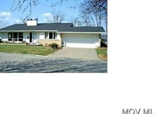51 Willowbrook Dr, Parkersburg, WV 26104