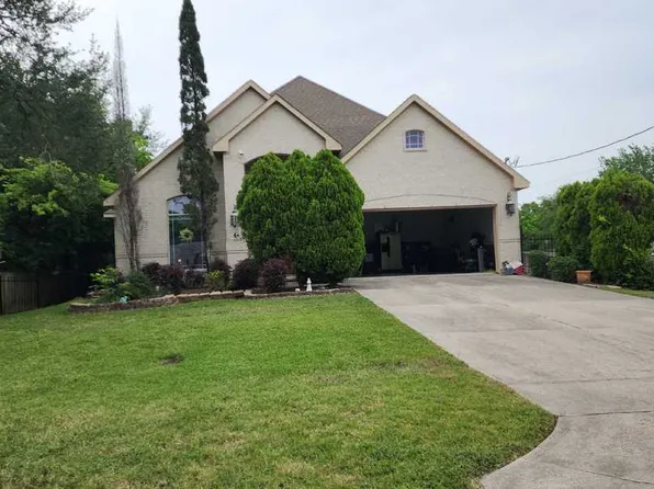 2424 Rue De Lafitte Dr, Dickinson, TX 77539