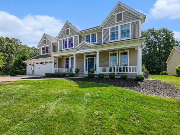 6421 Cullys Trl, Portage, MI 49024