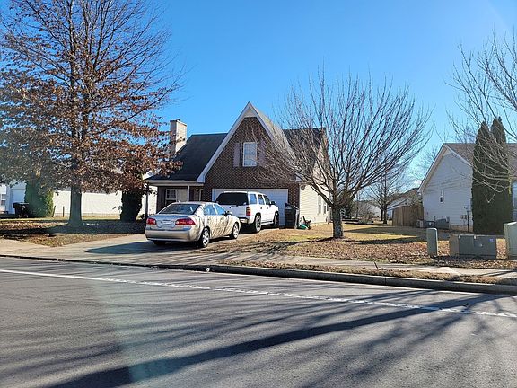 2nd image of 1651 Saint Andrews Dr