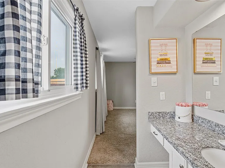 2938 Camelot Ln — Photo 22