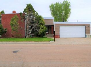 127 Crescent Dr, Wolf Point, MT 59201