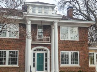 14 Pine Tree Dr, Springfield, IL 62704