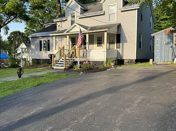 4 North St, Marcellus, NY 13108