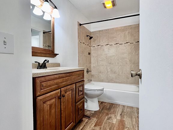 4th image of 5128 Galloway St