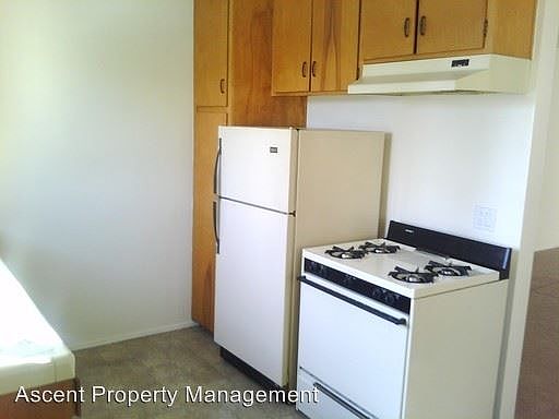4th image of 255 C Ave APT F
