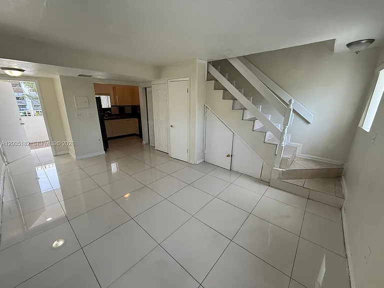 5611 W 25th Ct #10-A — Photo 3