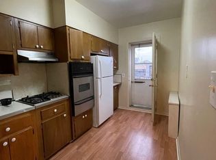 867 72nd St #2, Brooklyn, NY 11228