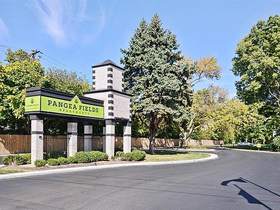 4th image of 3215 N Alton Ave #3150-118