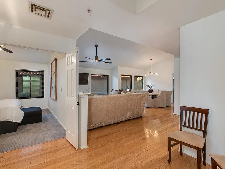 8700 E Mountain View Rd #1084 — Photo 5