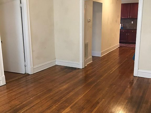 5th image of 1214 W Franklin St APT 18