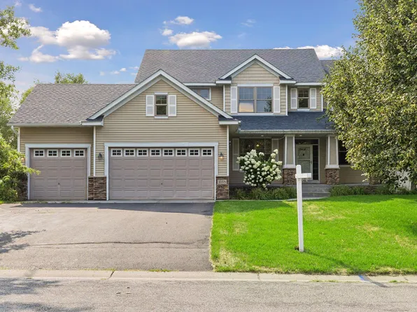 10375 Quail Cir N, Brooklyn Park, MN 55443