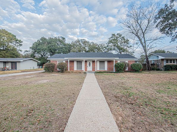 4361 Montclair Cir E