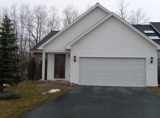 581 Collins St, Avon, NY 14414