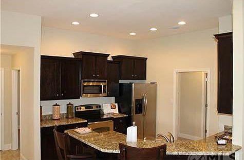 2nd image of 4609 SW Cacao St
