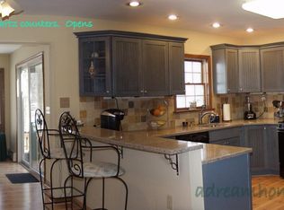 23 Woodland Dr, Oak Ridge, NJ 07438