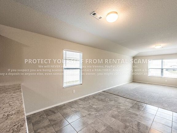 4th image of 5079 W Claxton Cir