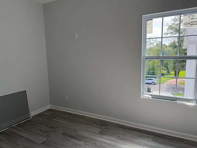 2111 Owens St #1 — Photo 8