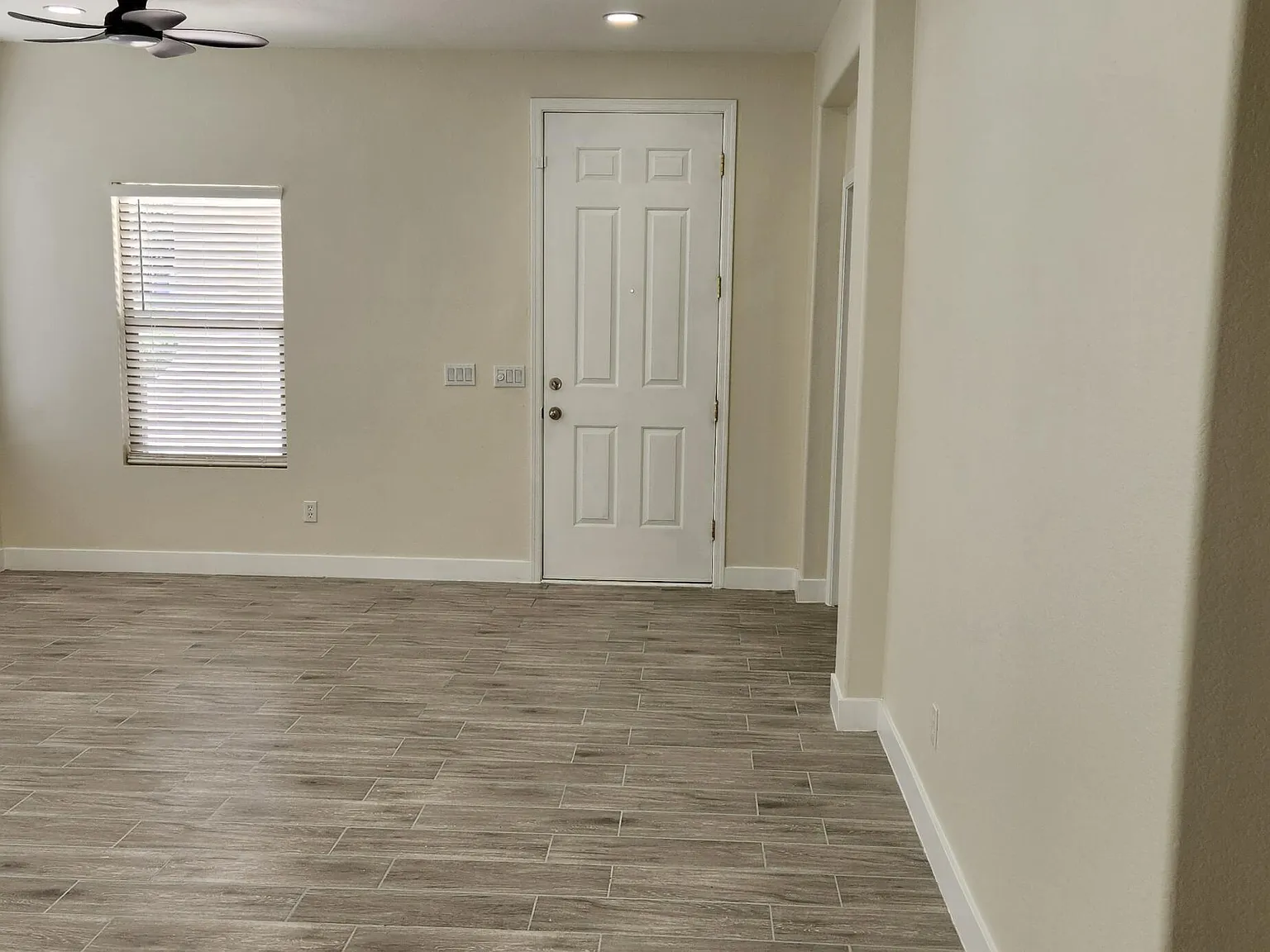 4 bed, 2.0 bath, 2225 sqft, $2,350 — Photo 2