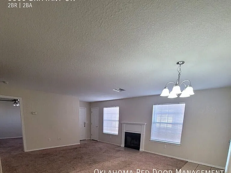 3500 Brittany Ct — Photo 4