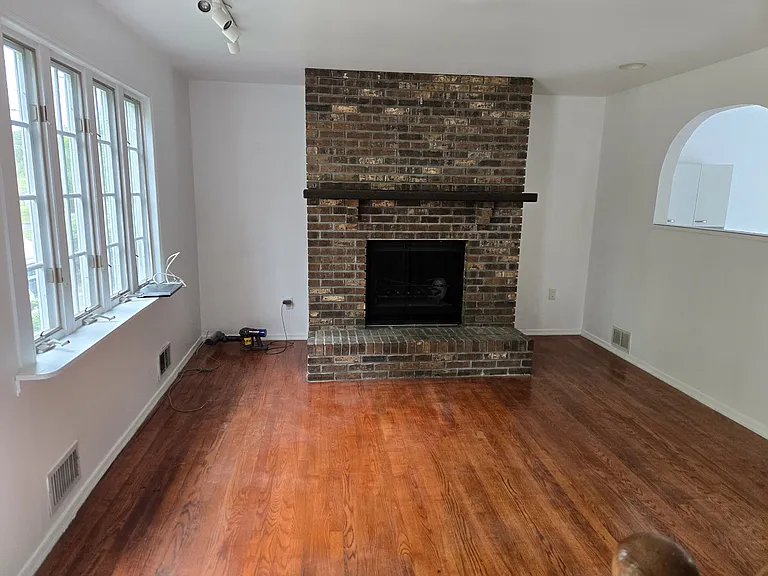 135 Hardenburg Ln — Photo 13