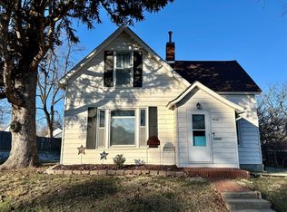 1013 E Washington St, Knoxville, IA 50138