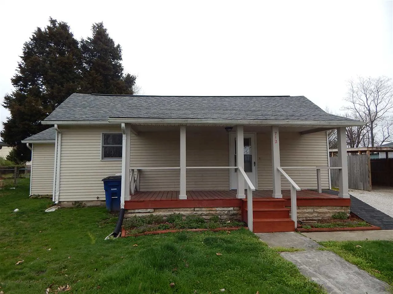 712 T St photo 1