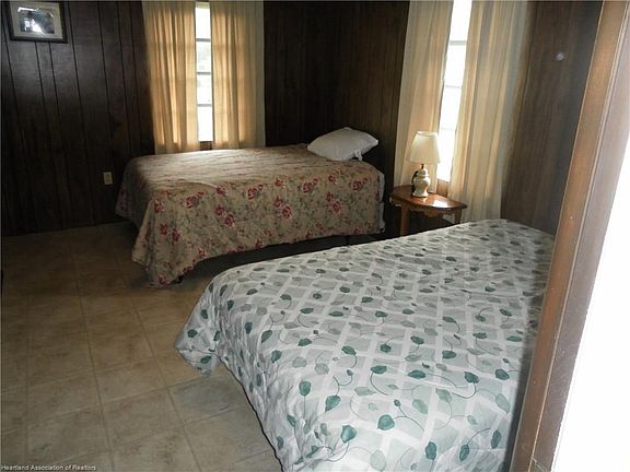 5th image of 152 Berton Dr