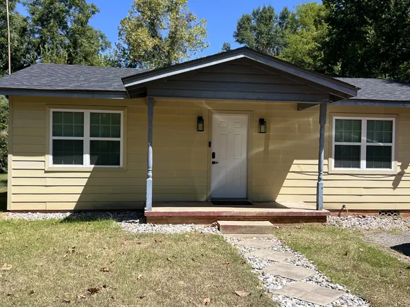 1111 Booker St, Longview, TX 75602