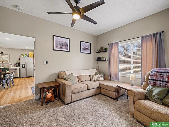 4th image of 420 2nd Rue