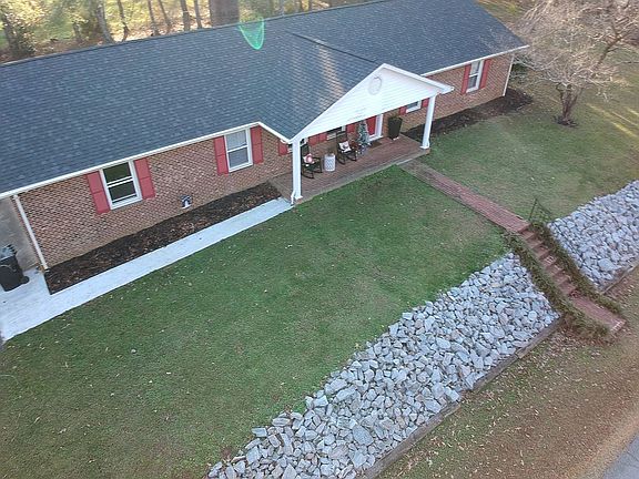 2nd image of 321 Grenadier Cir