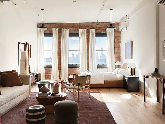 3rd image of 239 Banker St APT 1B