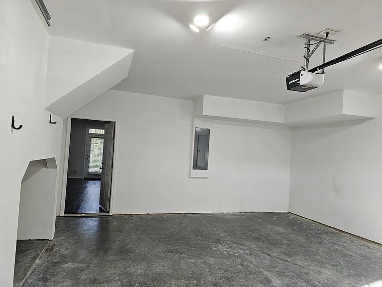 4505 Hayloft Ct — Photo 43